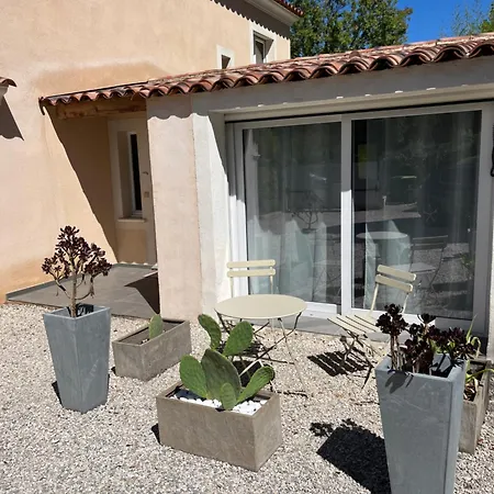 Indépendante Dans Maison Pensión